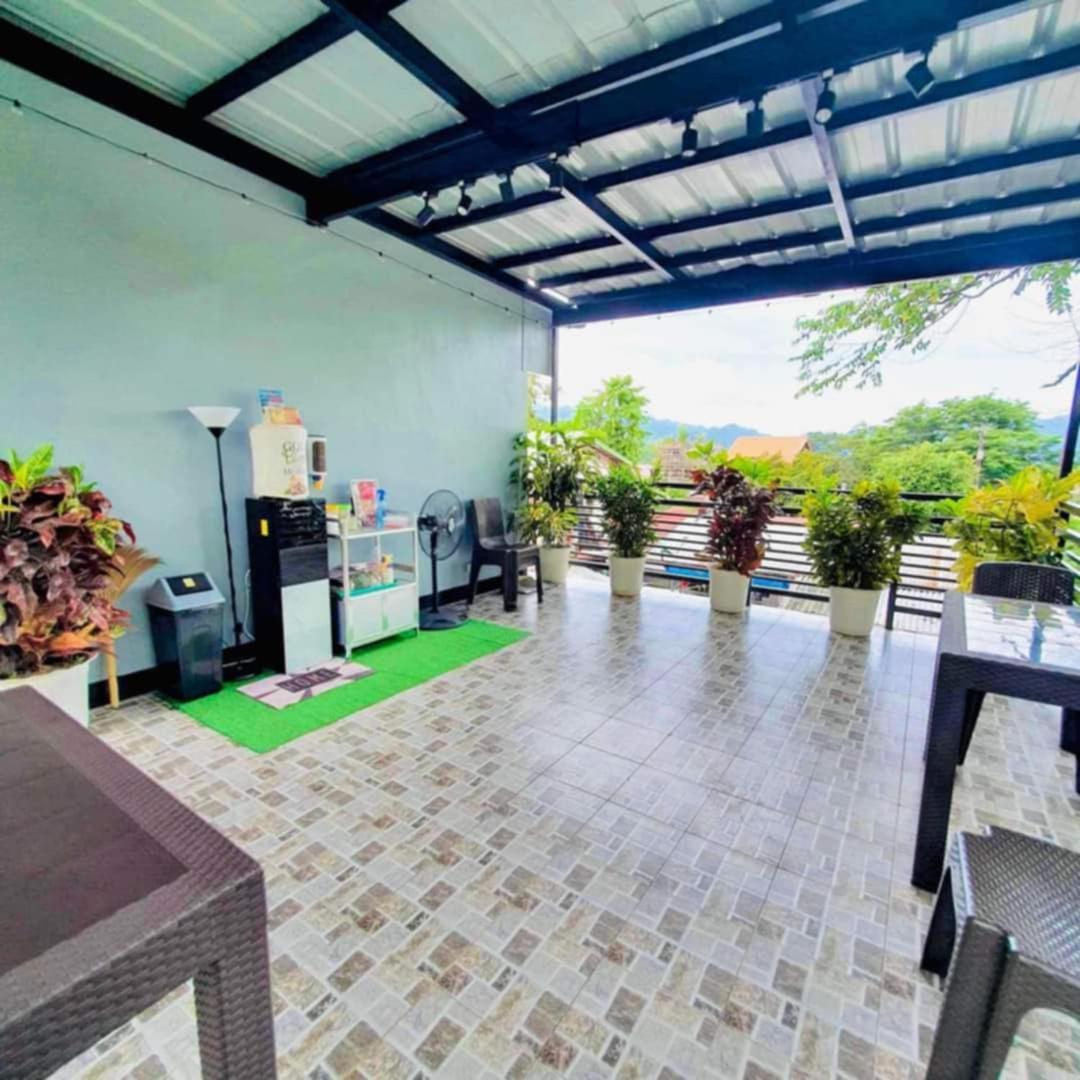 Dk'S Inn Coron Exterior photo